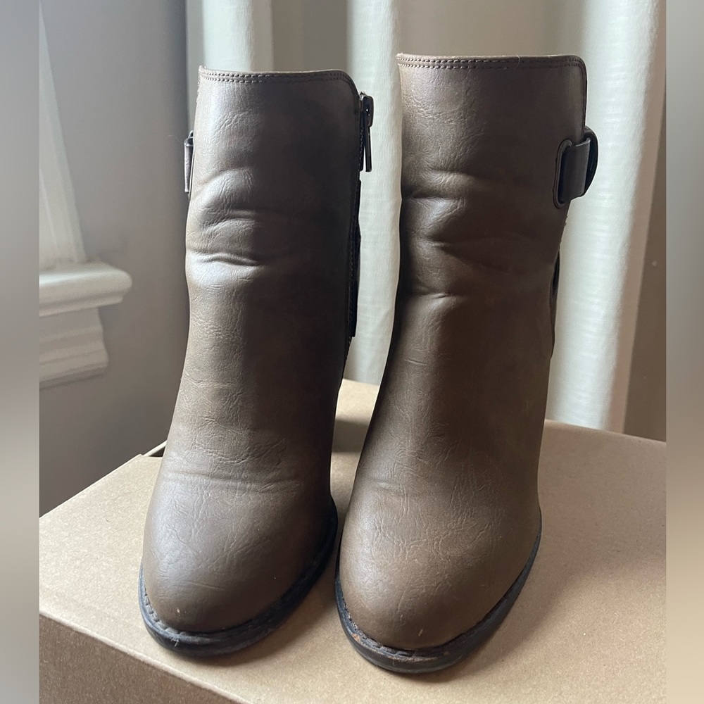Aldo booties - Picture 3 of 5
